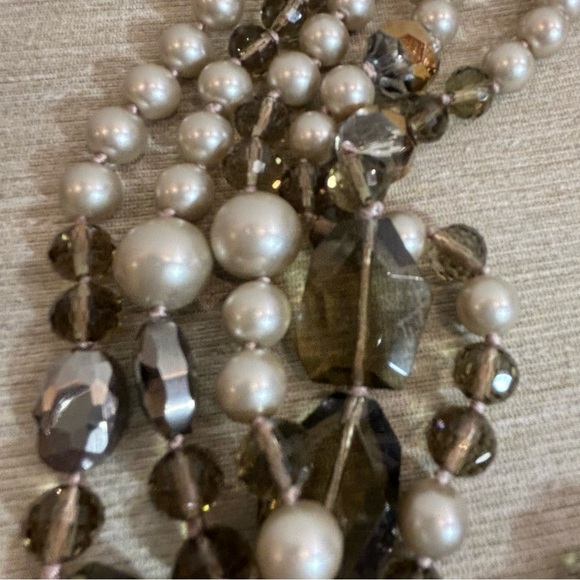 STELLA & DOT Glass Stone Pearls Sparkly Short Necklace - Picture 4 of 8
